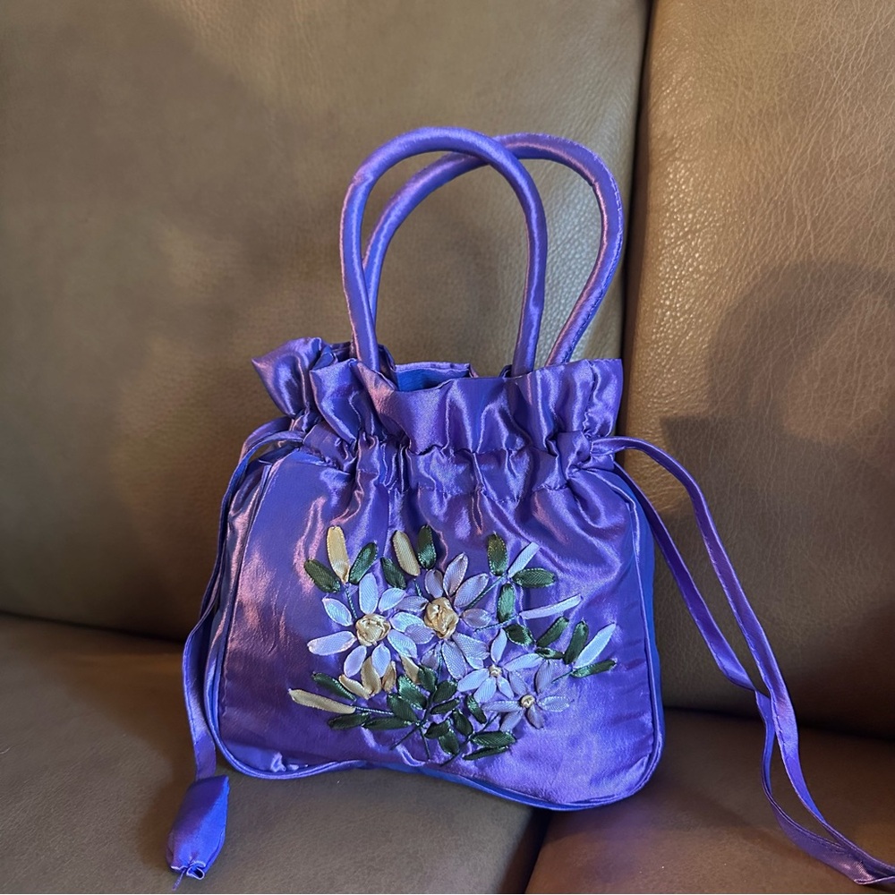 Mini pouch handbag